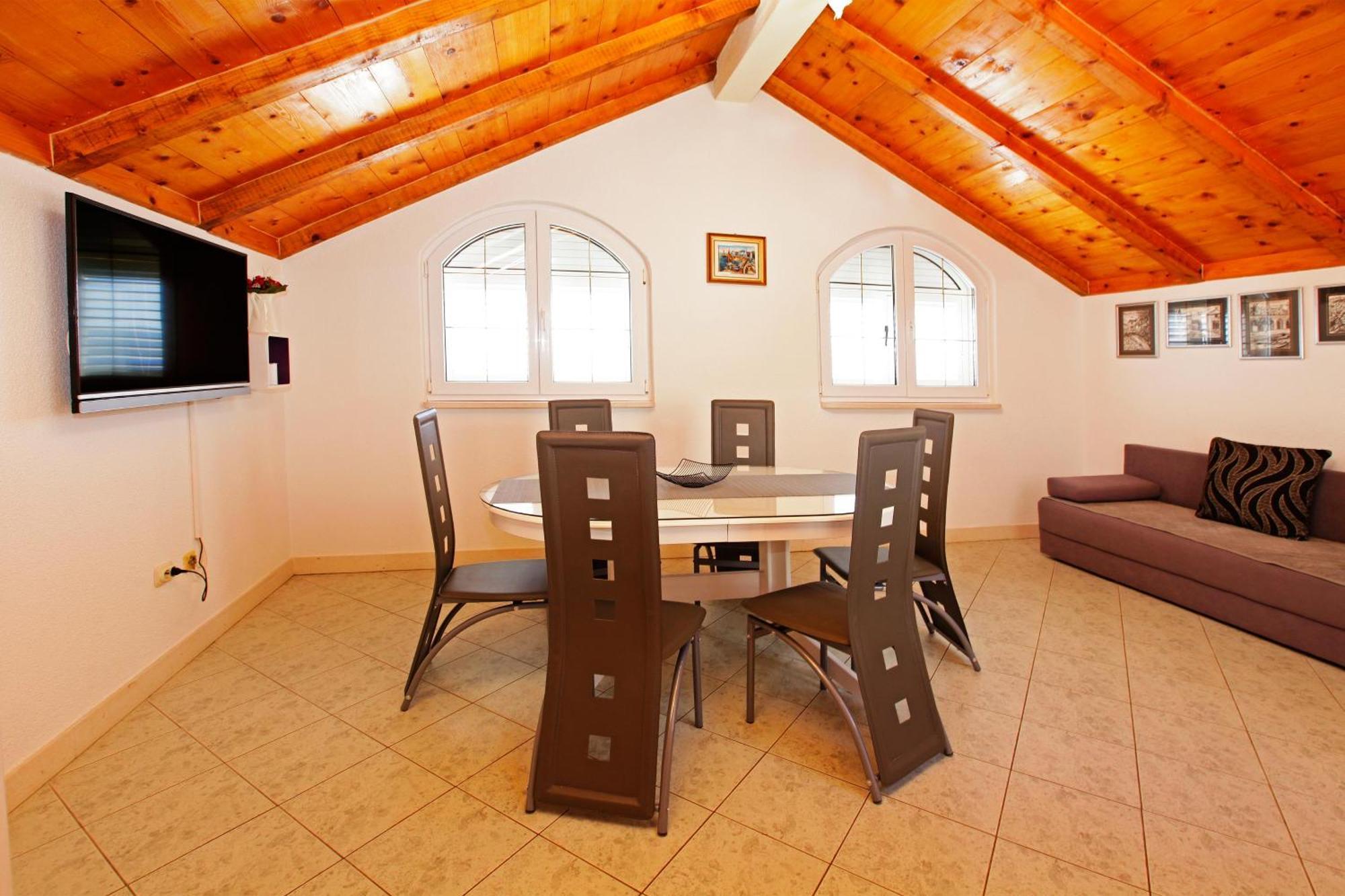 Apartments Toni Bol Ruang foto